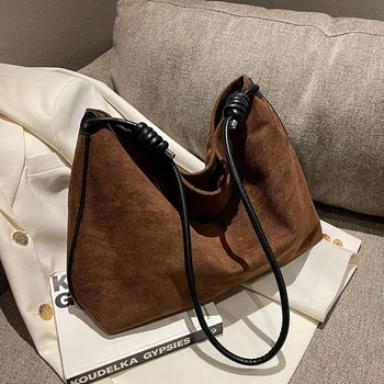 Ежедневни ретро замшевая чанта за малцинствата 2023, есенно-зимна нова дамска чанта, популярна популярната чанта през рамо, чанти-кофи с едно рамо