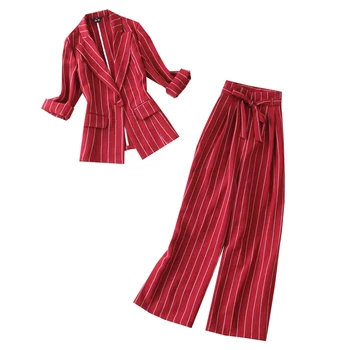 комплект от 2 теми, женски пролетно-летния нов костюм в червената и бяла ивица с ръкав 7 точки, малък костюм + широки панталони от изкуствена канабис от две части