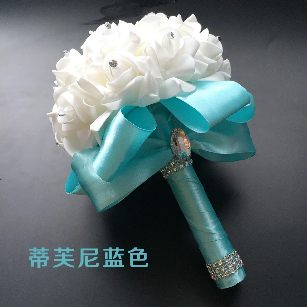 Булката, держащая цвете, търговия на едро, Сватбени букети и аранжировки от Цветя, които имитират мехурчета, за сватба